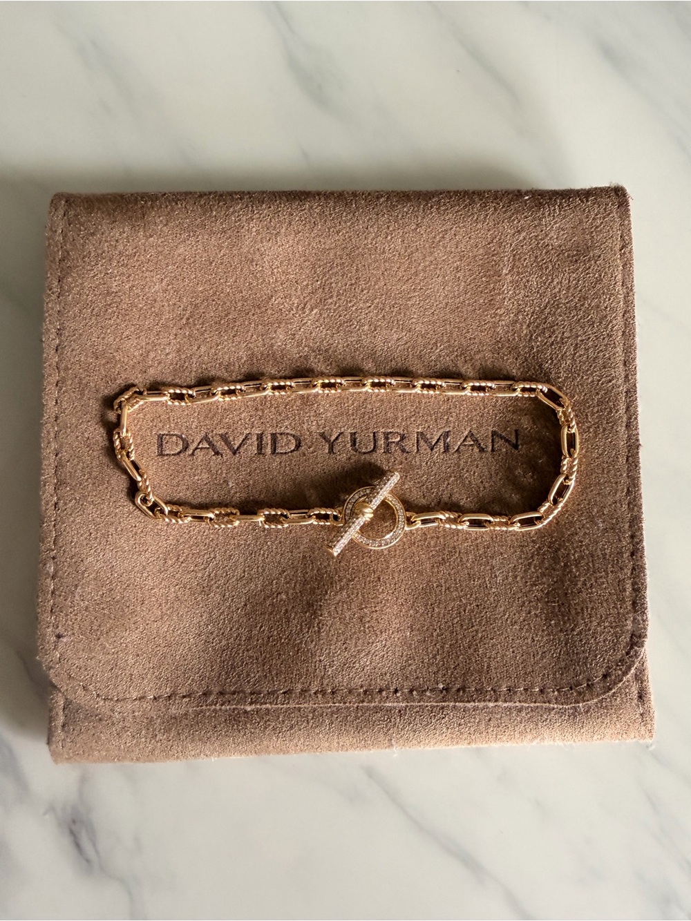 DY MADISON® PAVÉ TOGGLE CHAIN BRACELET, 18K Yellow Gold with Diamonds, 3mm